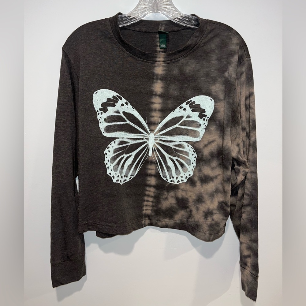 NWT - Wild Fable long sleeve Butterfly T, small